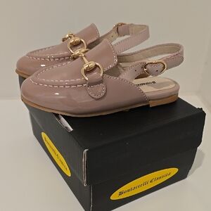 BOUTACCELLI CLASSICA NWT girls pink Loafers